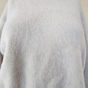 Kld Cozy White Fleece Sweatshirt